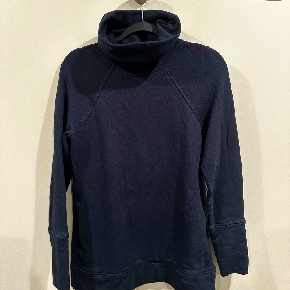 Navy Blue High Neck Sweatshirt with Fine-Knit Texture